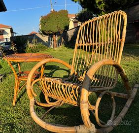 Poltrona e tavolino in Vimini