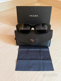 Occhiali da sole prada
