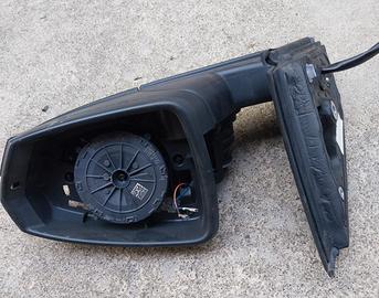 Specchietto retrovisore esterno VW Polo AW1 