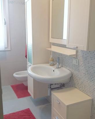 MOBILE BAGNO SOSPESO