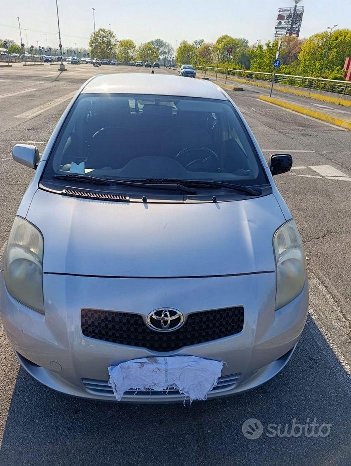 TOYOTA Yaris 2ª serie