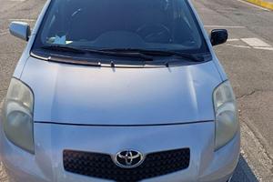 Toyota Yaris 1.0 benzina anno 2007