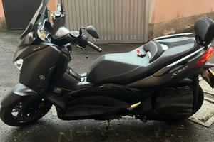 Scooter Yamaha X-MAX anno 2020