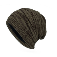 Cappelli in pura lana con imbottitura interna
