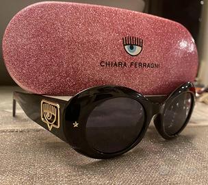 Occhiali da sole Chiara Ferragni.