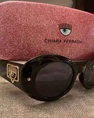 Occhiali da sole Chiara Ferragni.