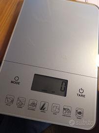 bilancia digitale 1g 10kg contacalorie
