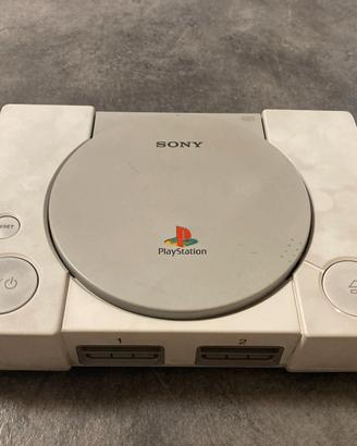 PlayStation 1 Sony SCPH-9002 PAL da sistemare