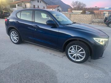 Alfa Romeo Stelvio 2.2 Turbodiesel 190 CV AT8 Q4 E