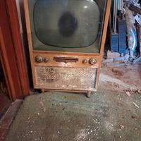 televisore a tubo catodico 