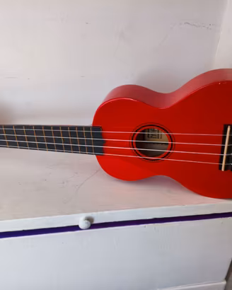 Ukulele  Soprano MAKAI MK 1 0RD Rosso Mogano