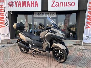 Yamaha Tricity 300 Guidabile patente B solo 1...