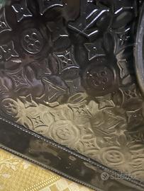 Borsa rigida nero lucido