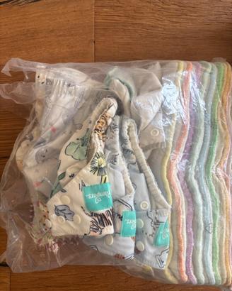Pannolini lavabili culla di teby e Pampers
