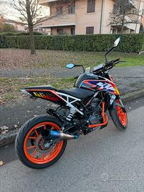 Moto KTM DUKE 125 2023