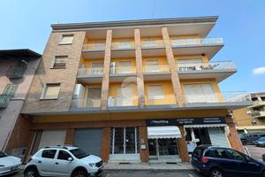 4 LOCALI A CUORGNÈ