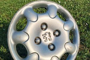 1 COPRICERCHIO PEUGEOT