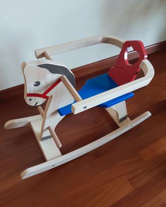 Giocattolo per bambini - cavallo a dondolo