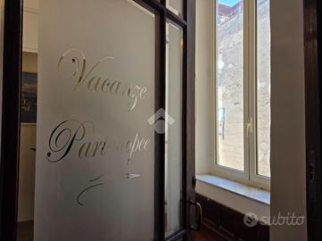 3 LOCALI A NAPOLI