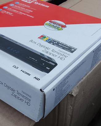 Decoder digitale terrestre TELESYSTEM TS6520HD.