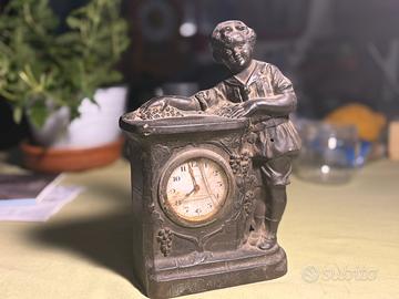 Orologio vintage in metallo