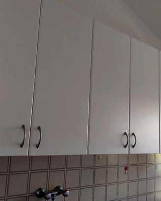 tre pensili per cucina  Ikea bianchi