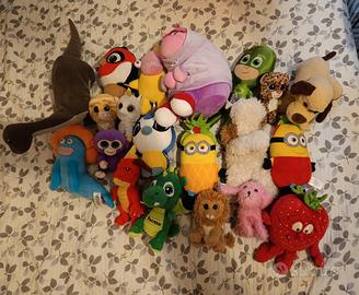 20 peluche assortiti – Disney, Minions e PJ Masks