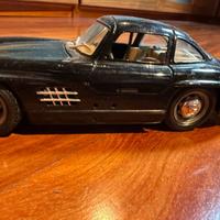 Burago Mercedes Benz 300 SL 1/24