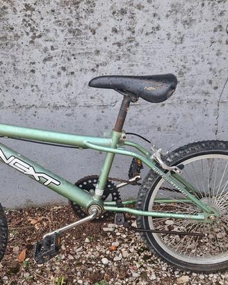 bicicletta BMX 