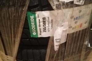 Range Rover Sport gomme e cerchi