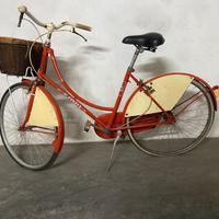 Bicicletta Cinzia Rossa
