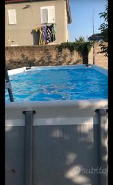 Piscina conpresa di motore a sabbia