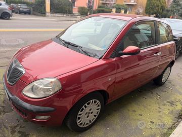 LANCIA Y Bordeaux | Beige