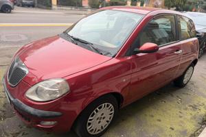 LANCIA Y Bordeaux | Beige