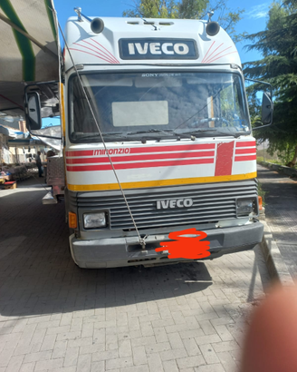 Auto negozio Mininzio macelleria - gastronomia