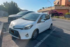 Toyota Yaris Hybrid  Lounge 1.5 - 5 porte