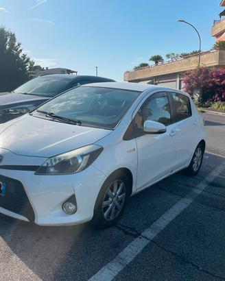 Toyota Yaris Hybrid  Lounge 1.5 - 5 porte