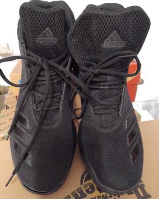 Scarpa Adidas