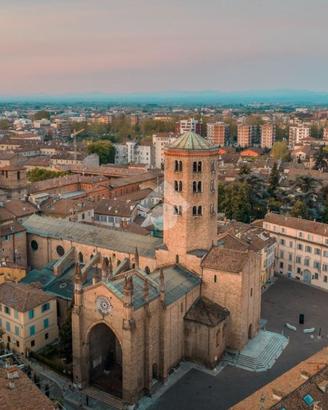 3 LOCALI A PIACENZA