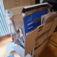 Circa 25-30 scatolone per traslocare.