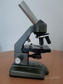 Microscopio con accessori anni 8 +