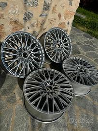 Cerchi originali Alfa Romeo da 18 pollici