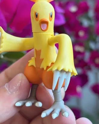 Pokémon figure Combusken / Galifeu / Jungglut Taka