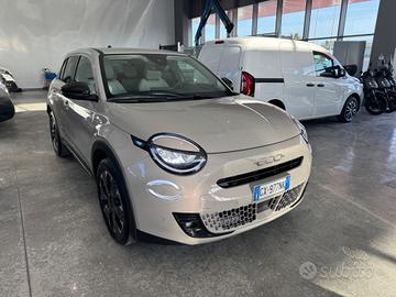 Fiat 600 Hybrid 136 CV DCT MHEV La Prima