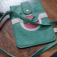 Borsello porta cellulare verde acqua con fiocco