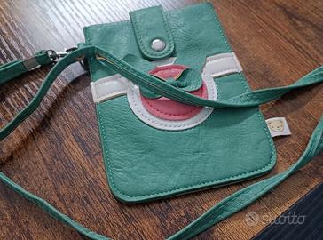 Borsello porta cellulare verde acqua con fiocco