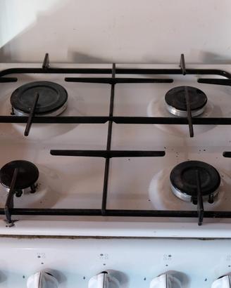 fornello più forno a gas
