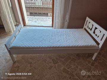lettino IKEA Kritter con materasso e rete a doghe