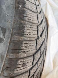 Pneumatici 215/60 R17 96H