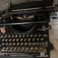 Macchina da scrivere